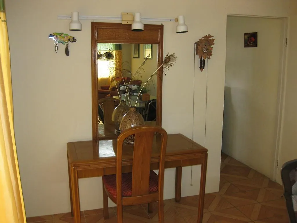 Walsh'S Guesthouse Christ Church 0*,  Barbados